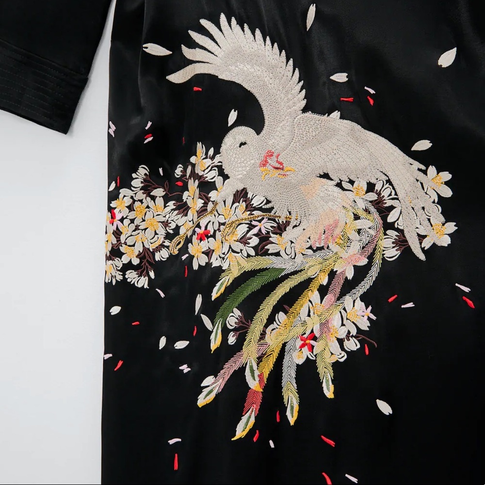 ZARA Embroidered Satin Effect Kimono Robe sz Small - Picture 10 of 15